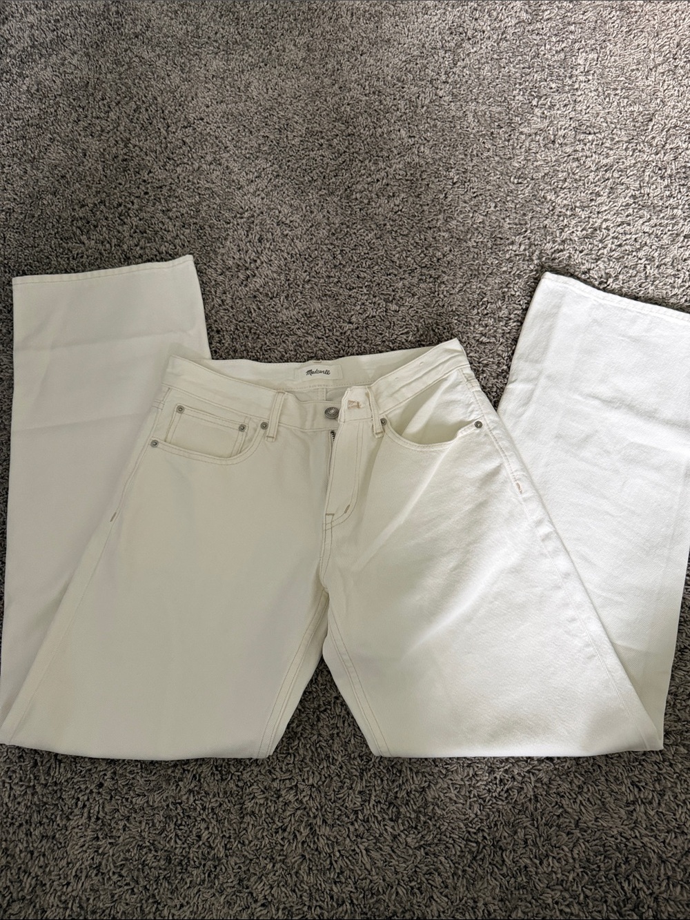 Madewell The Low-Rise Loose Jean 25